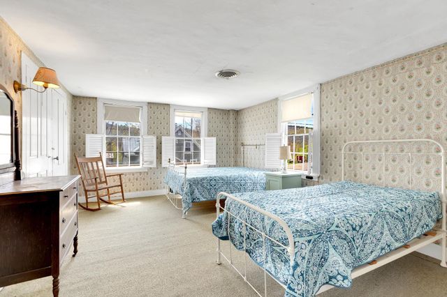 761 Main Street, Cavendish, VT 05142