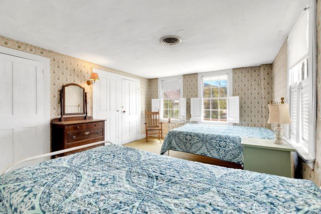 761 Main Street, Cavendish, VT 05142
