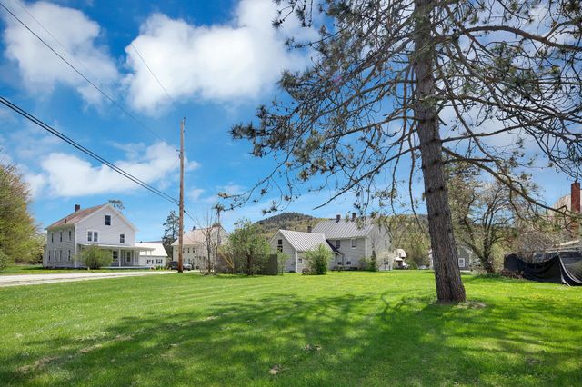 761 Main Street, Cavendish, VT 05142