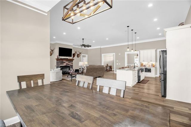 5484 Friendship Ledford Road, Winston-salem, NC 27107