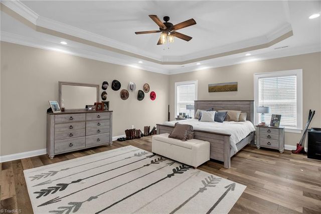 5484 Friendship Ledford Road, Winston-salem, NC 27107