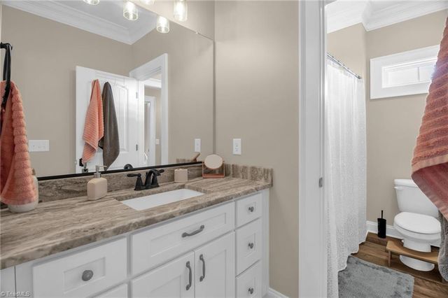 5484 Friendship Ledford Road, Winston-salem, NC 27107