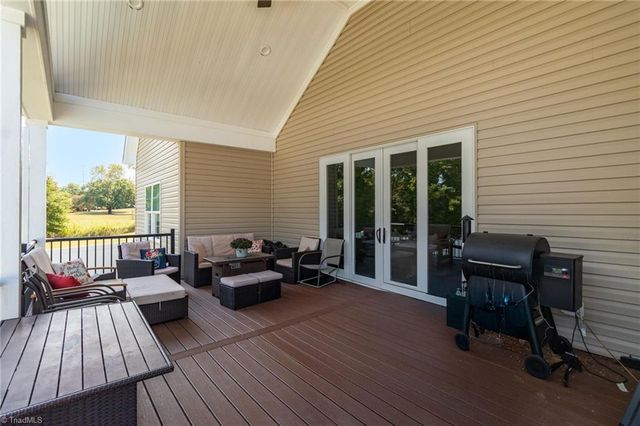 5484 Friendship Ledford Road, Winston-salem, NC 27107