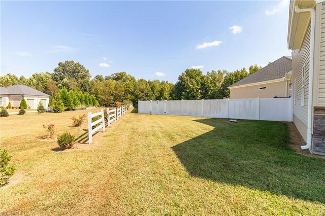 5484 Friendship Ledford Road, Winston-salem, NC 27107