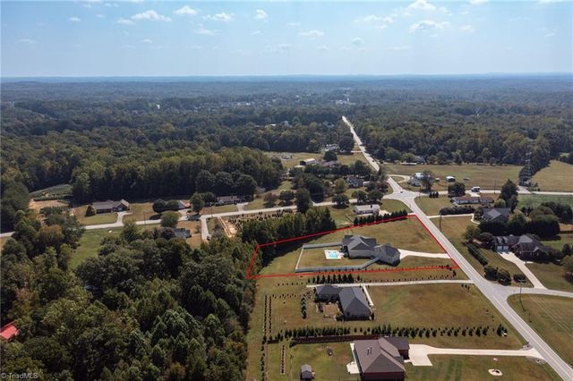 5484 Friendship Ledford Road, Winston-salem, NC 27107