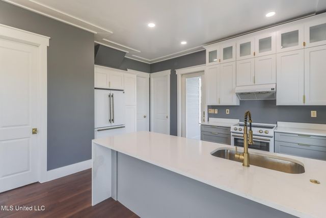 627 Magnolia Street, Gulfport, MS 39507