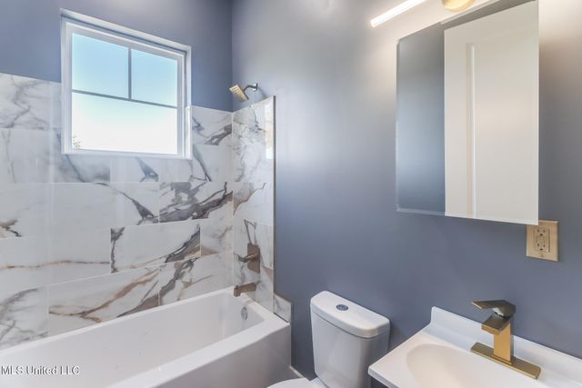 627 Magnolia Street, Gulfport, MS 39507