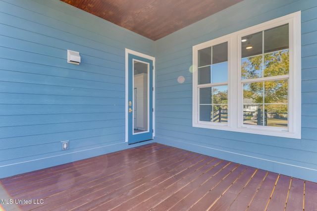 627 Magnolia Street, Gulfport, MS 39507