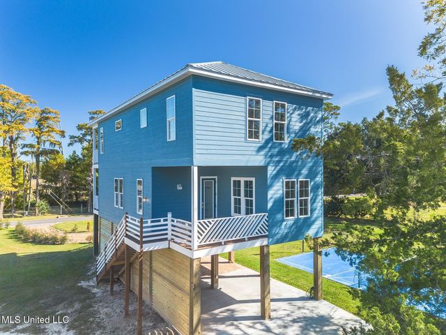 627 Magnolia Street, Gulfport, MS 39507