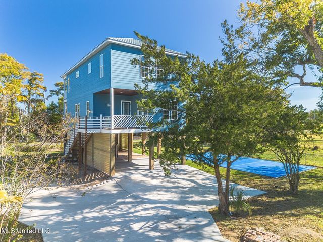 627 Magnolia Street, Gulfport, MS 39507