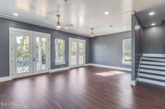 627 Magnolia Street, Gulfport, MS 39507