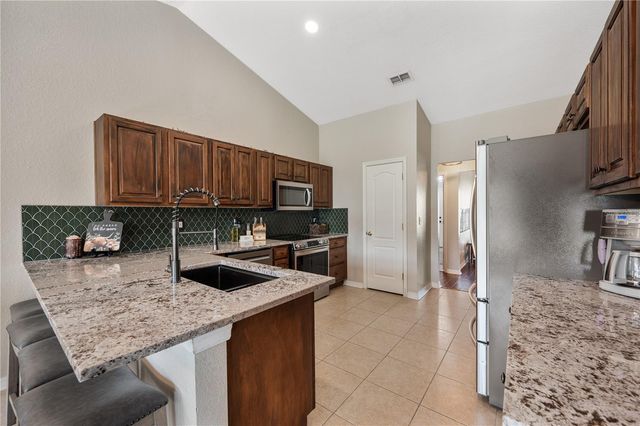 2752 HIGHLANDS CREEK DRIVE, Lakeland, FL 33813