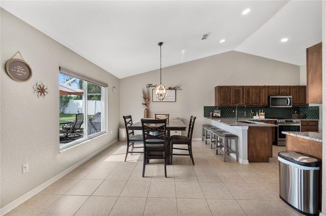 2752 HIGHLANDS CREEK DRIVE, Lakeland, FL 33813