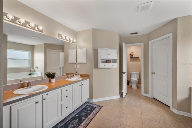 2752 HIGHLANDS CREEK DRIVE, Lakeland, FL 33813