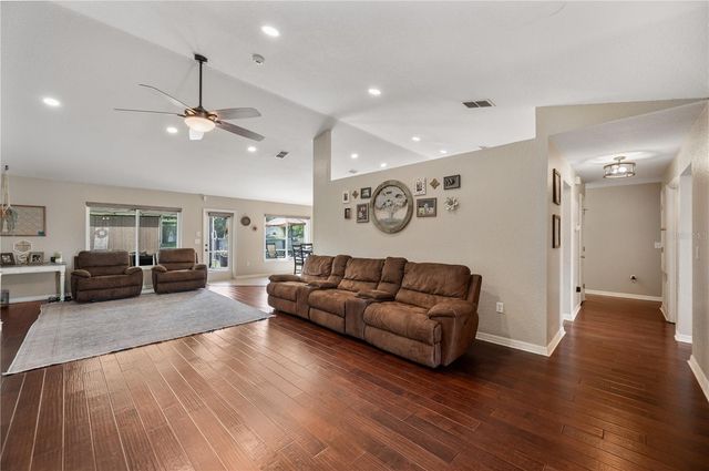 2752 HIGHLANDS CREEK DRIVE, Lakeland, FL 33813