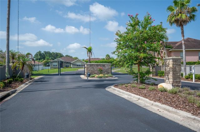 2752 HIGHLANDS CREEK DRIVE, Lakeland, FL 33813