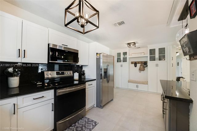 8535 SW 97th Rd, Miami, FL 33173