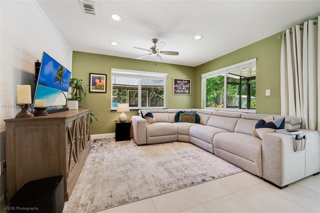 8535 SW 97th Rd, Miami, FL 33173