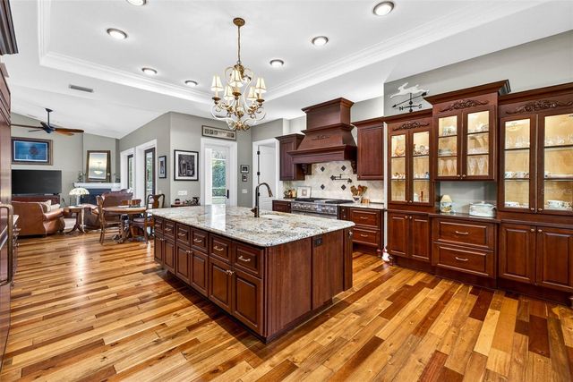 12010 HARDAMAN PLACE, Tampa, FL 33618