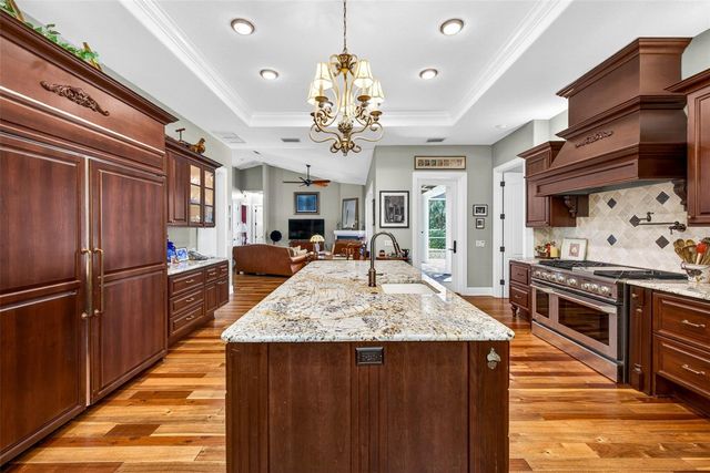 12010 HARDAMAN PLACE, Tampa, FL 33618