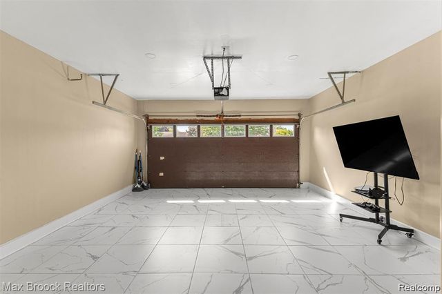 43530 Westminister Way, Canton, MI 48187