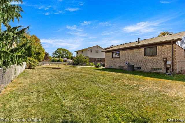 43530 Westminister Way, Canton, MI 48187