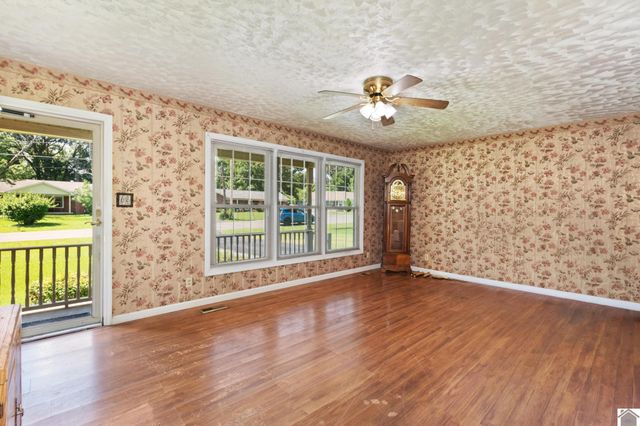 125 Grogan Circle, Paducah, KY 42003