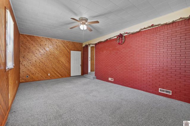 125 Grogan Circle, Paducah, KY 42003