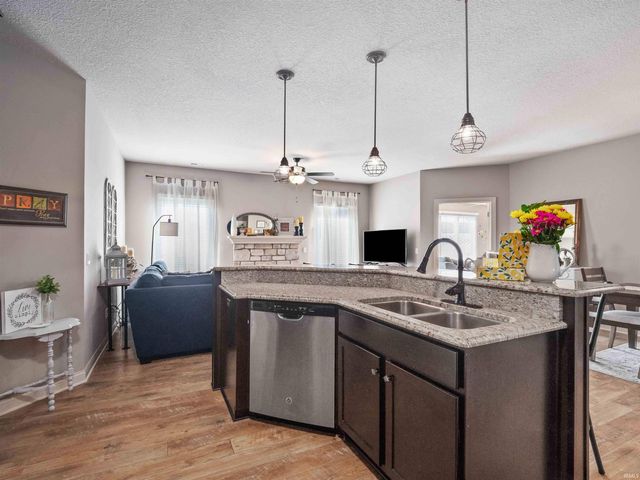 1658 Pinelock Court, New Haven, IN 46774