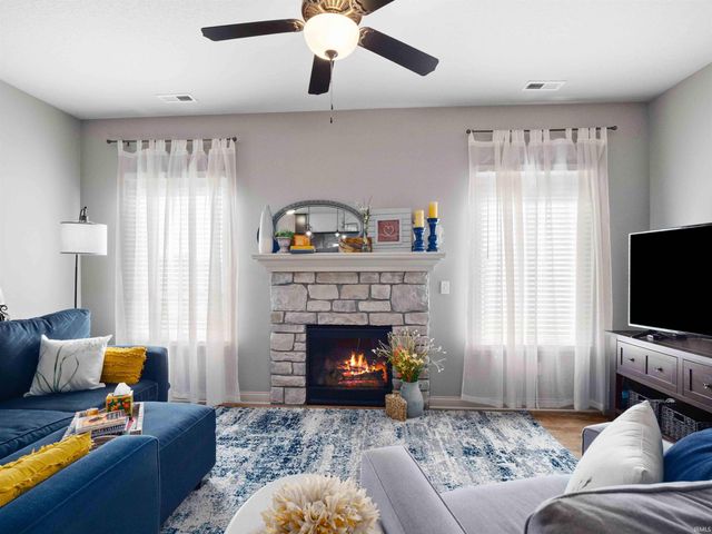 1658 Pinelock Court, New Haven, IN 46774