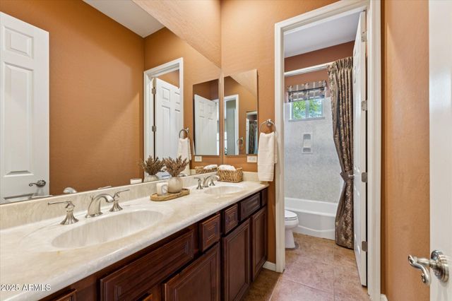 4959 N VILLAGE Road, Litchfield Park, AZ 85340