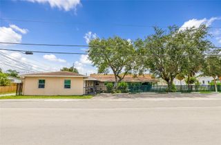 2247 Simms Street, Hollywood, FL 33020