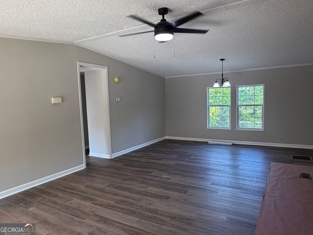200 Ruby Wooten Road, Clarkesville, GA 30523