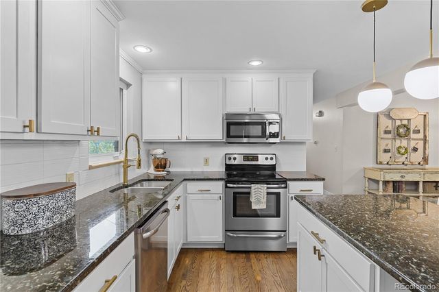 544 W Easter Avenue, Littleton, CO 80120