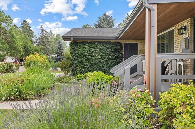 544 W Easter Avenue, Littleton, CO 80120