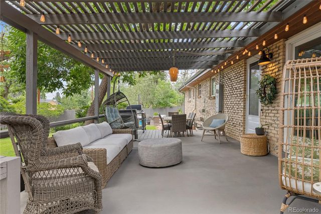 544 W Easter Avenue, Littleton, CO 80120