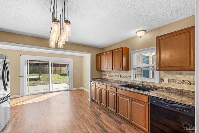 5417 San Miguel St, Milton, FL 32583