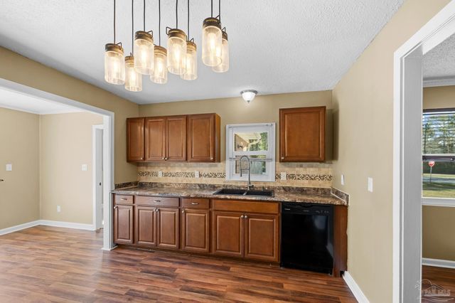 5417 San Miguel St, Milton, FL 32583