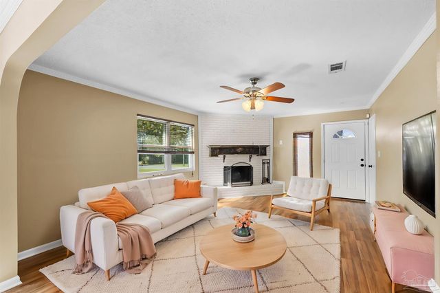 5417 San Miguel St, Milton, FL 32583