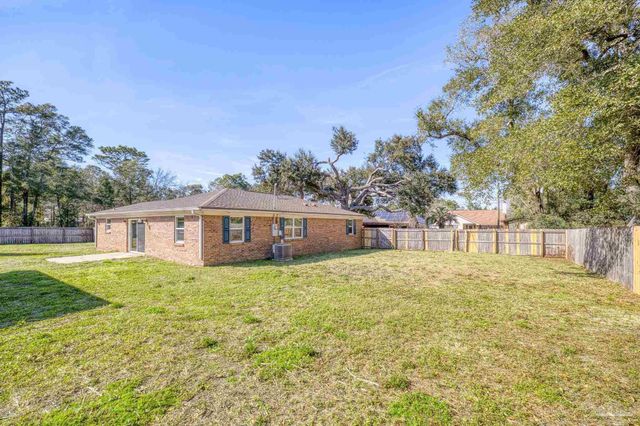 5417 San Miguel St, Milton, FL 32583