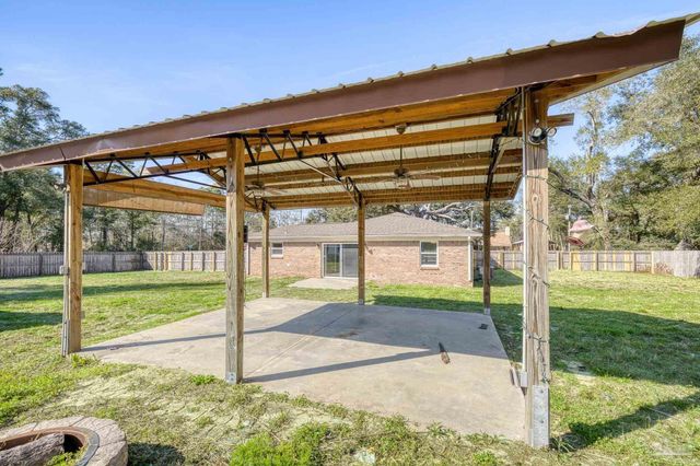 5417 San Miguel St, Milton, FL 32583