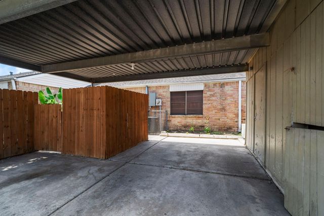 8952 Wilcrest Drive, Houston, TX 77099