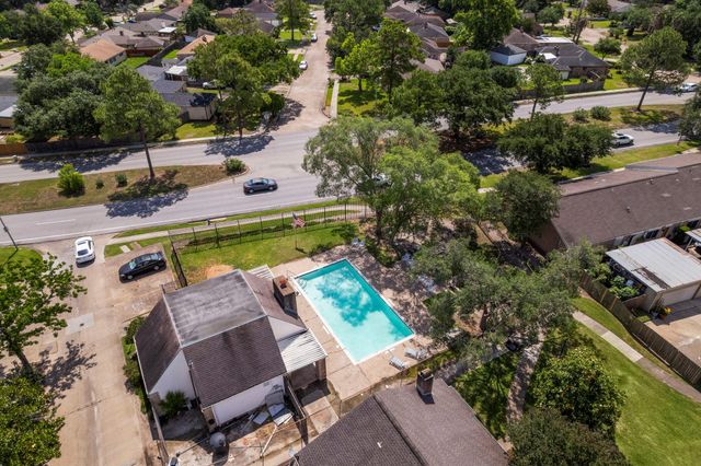 8952 Wilcrest Drive, Houston, TX 77099