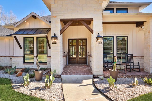 26211-2 Crown Ranch Boulevard, Montgomery, TX 77316