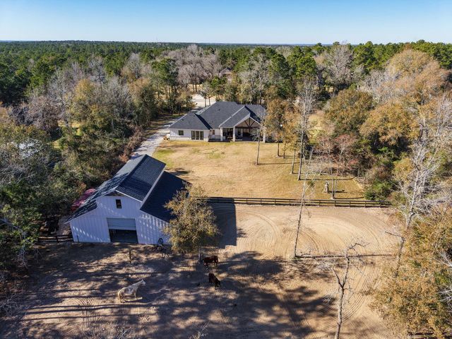 26211-2 Crown Ranch Boulevard, Montgomery, TX 77316