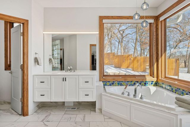 5517 Dickson Road, Minnetonka, MN 55345