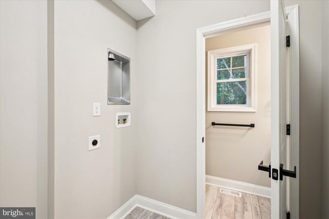 1865 CEDAR DR, Severn, MD 21144