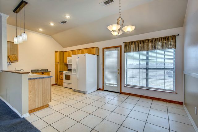 5113 Creek Crossing Drive, Greenville, TX 75402