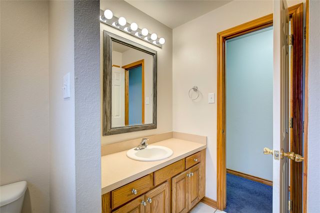 5113 Creek Crossing Drive, Greenville, TX 75402