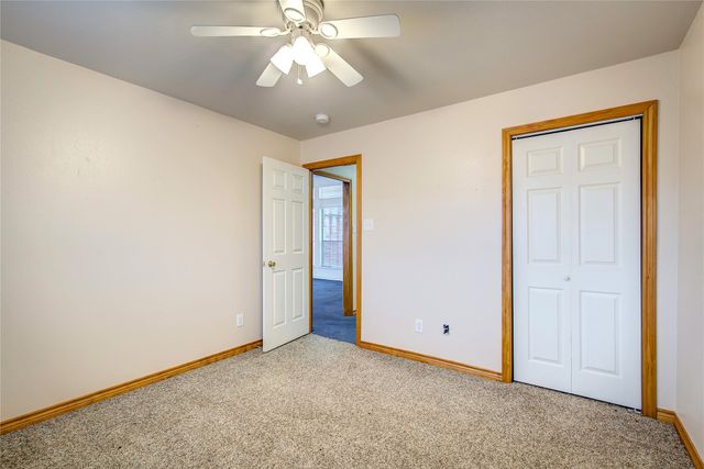 5113 Creek Crossing Drive, Greenville, TX 75402